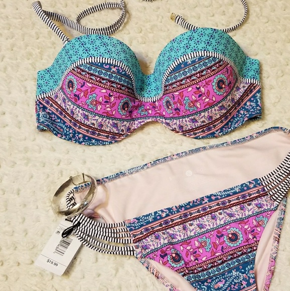 Bikini Bottoms - Picture 2 of 2